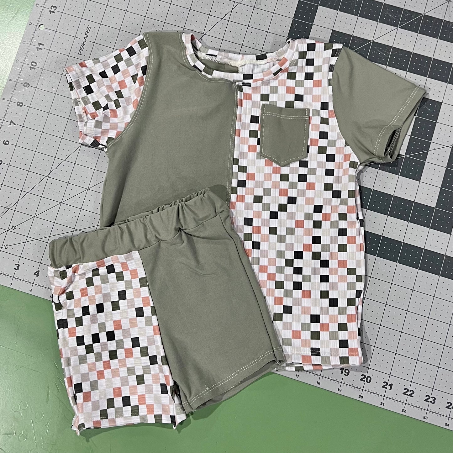 Leon Color Block Set